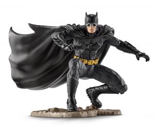 DC Comics - figúrka Batman kneeling 10 cm
