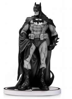 Batman Black & White - soška Eduardo Risso 2nd Edition 19 cm