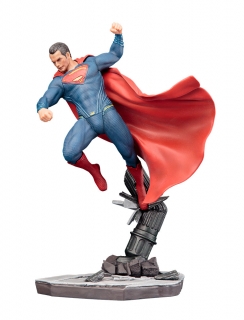 Batman v Superman - soška ARTFX+ Superman 25 cm