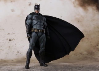 Justice League S.H. Figuarts - figúrka Batman 15 cm